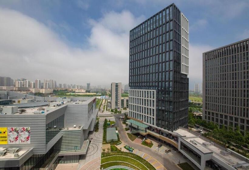 هتل Holiday Inn Express   Qingdao West Coast, An Ihg