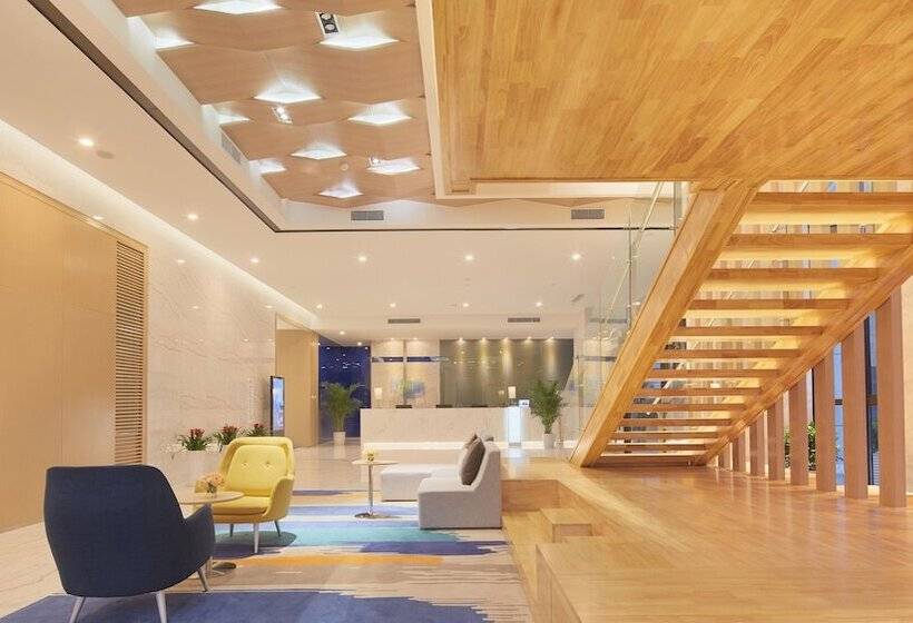 هتل Holiday Inn Express   Qingdao West Coast, An Ihg