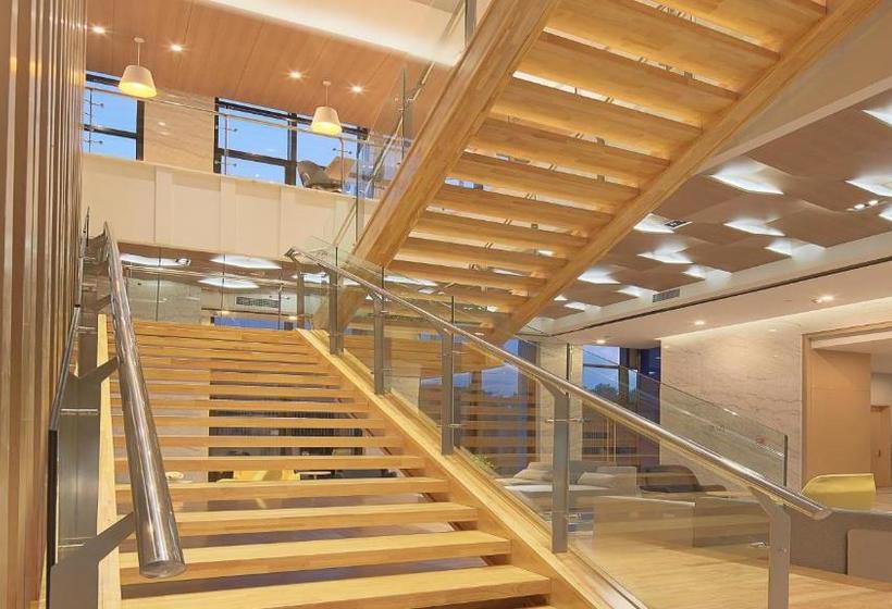 هتل Holiday Inn Express   Qingdao West Coast, An Ihg