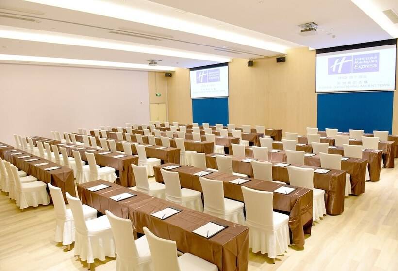 호텔 Holiday Inn Express Suzhou Zhouzhuang Ancient Town By Ihg