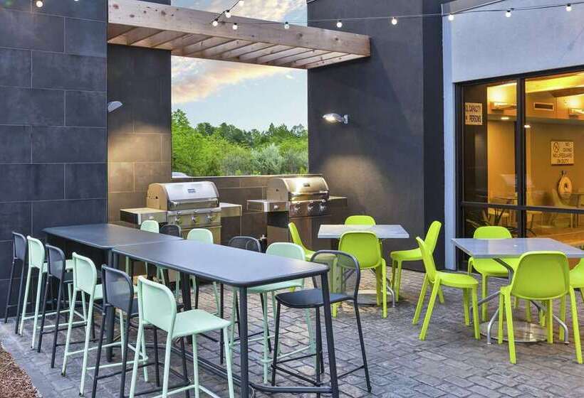 ホテル Home2 Suites By Hilton Holland