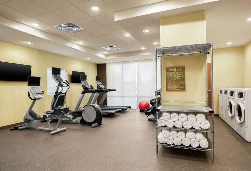 Отель Home2 Suites By Hilton Warminster Horsham