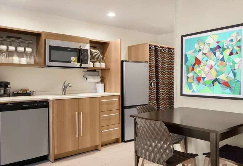 Отель Home2 Suites By Hilton Warminster Horsham