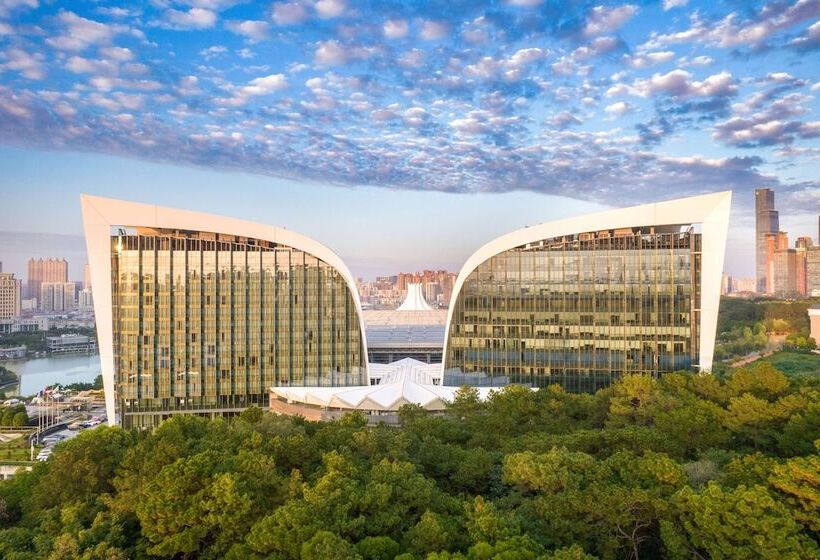 ホテル Howard Johnson Caexpo Plaza Nanning