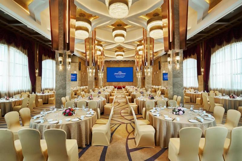 هتل Howard Johnson Dream Sea Resort Weihai