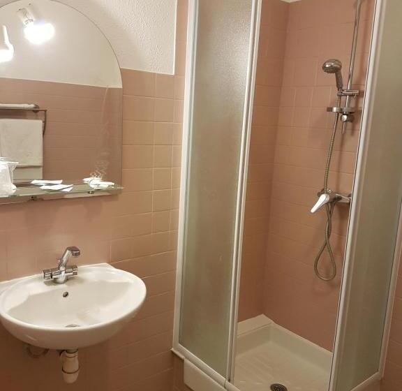 בית מלון כפרי Hôtel Restaurant Le Provence