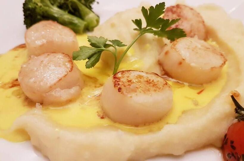 ホテル Hôtel Restaurant Le Provence