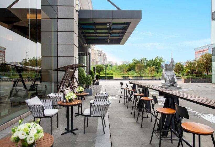 בית מלון כפרי Hyatt House Chengdu Pebble Walk