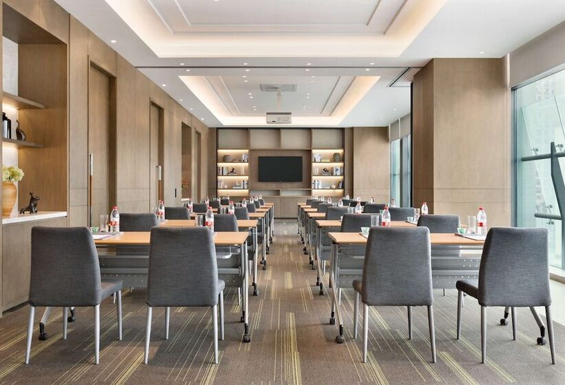 בית מלון כפרי Hyatt House Chengdu Pebble Walk