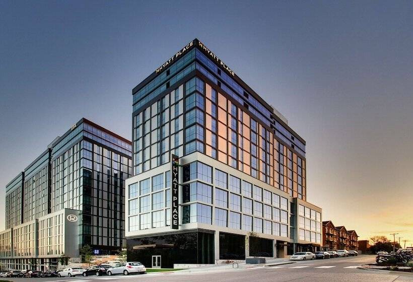 בית מלון כפרי Hyatt Place Iowa City Downtown