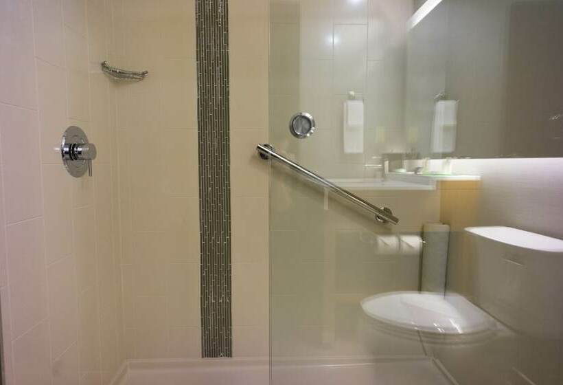 בית מלון כפרי Hyatt Place Iowa City Downtown