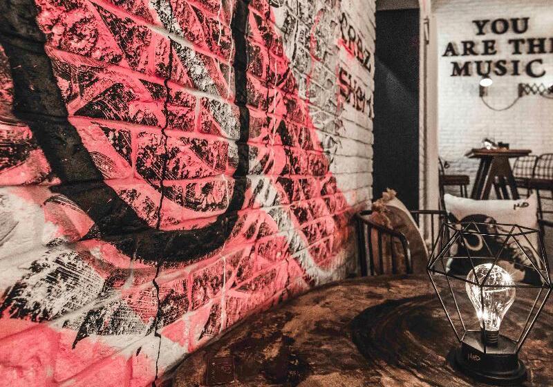 酒店 Ibis Styles Lausanne Center Mad House