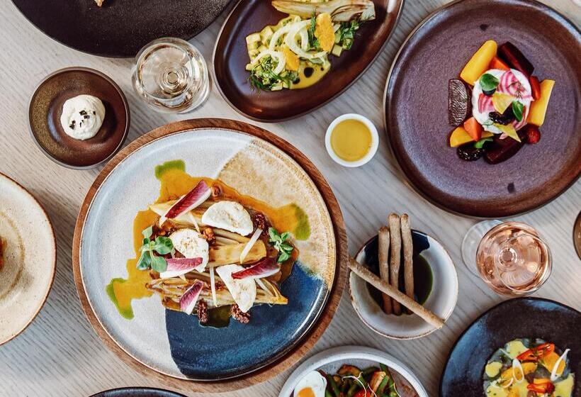 Отель Ikos Aria