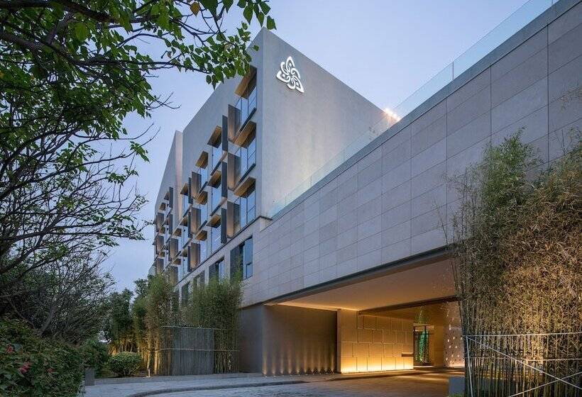 Joyze Hotel Xiamen, Curio Collection By Hilton