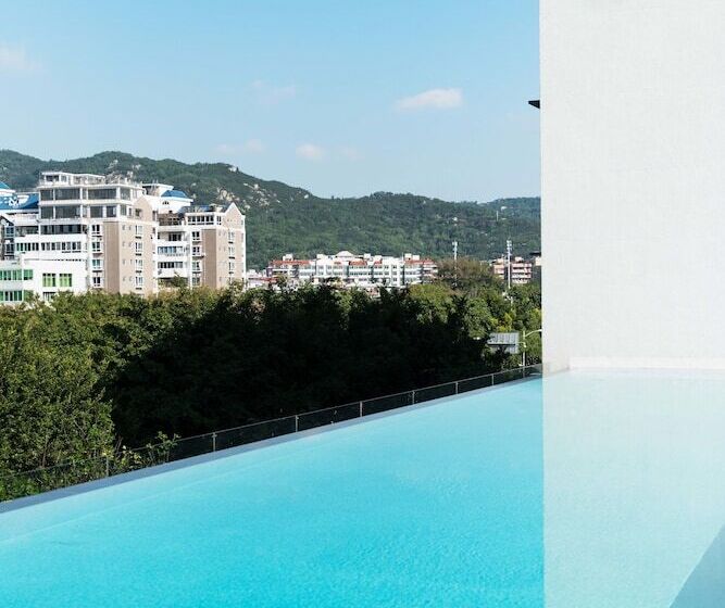 Joyze Hotel Xiamen, Curio Collection By Hilton