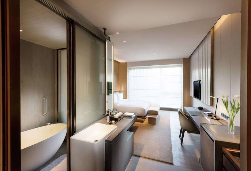 Joyze Hotel Xiamen, Curio Collection By Hilton