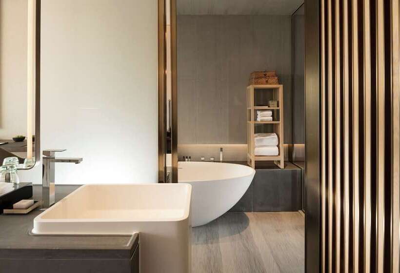 Joyze Hotel Xiamen, Curio Collection By Hilton