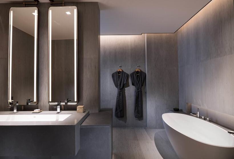 Joyze Hotel Xiamen, Curio Collection By Hilton