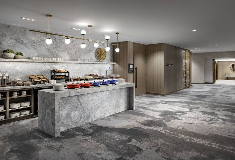 ホテル Jw Marriott Edmonton Ice District