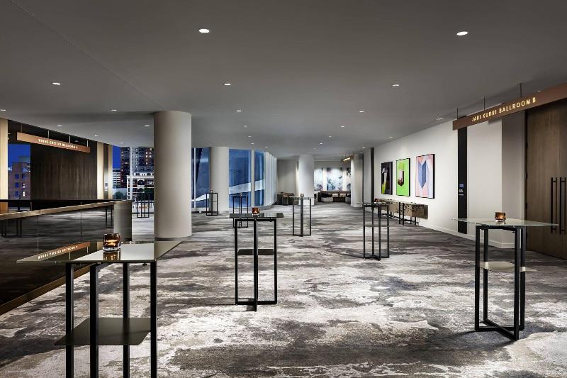 ホテル Jw Marriott Edmonton Ice District