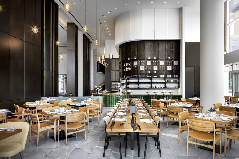 ホテル Jw Marriott Edmonton Ice District