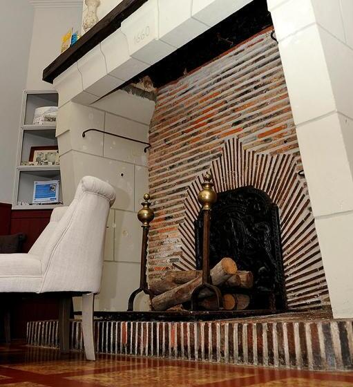 Le Lion D Or Logis Hotels Hotel 2 étoiles Et Restaurant