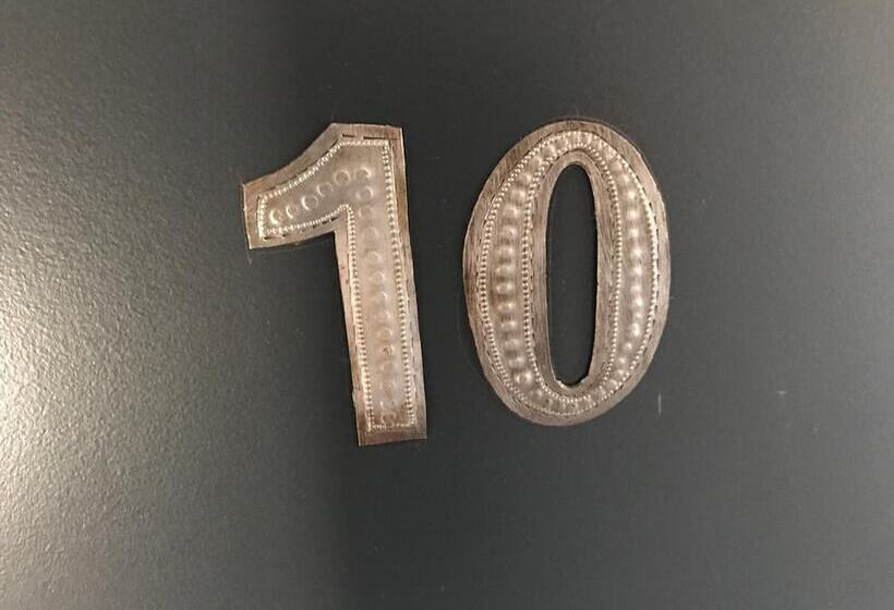 Logis Hotel Restaurant Le Relais D Aligre