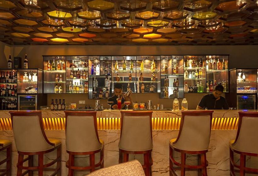 هتل Marino Beach Colombo