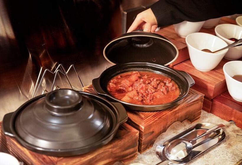 Отель Maxx By Steigenberger Guangzhou Zhujiang New Town Free Shuttle Bus To Canton Fair Complex During C