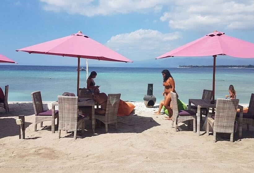 בית מלון כפרי Meno Mojo Beach Resort