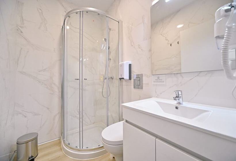 هتل My Charm Lisbon Suites