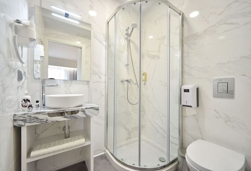 هتل My Charm Lisbon Suites