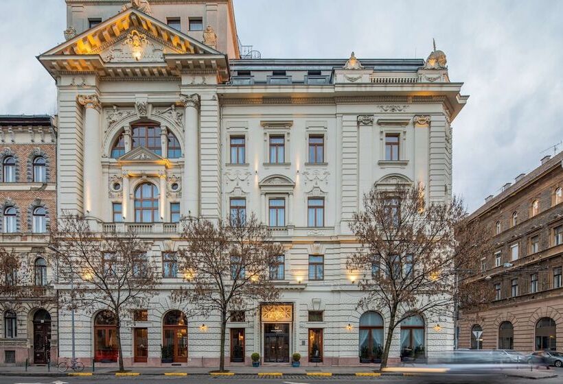 Mystery Hotel Budapest