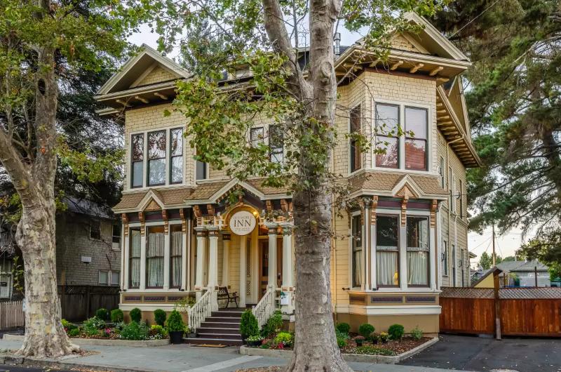 Napa Valley, Ascend Hotel Collection