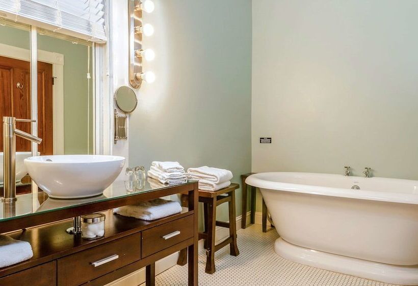 Napa Valley, Ascend Hotel Collection