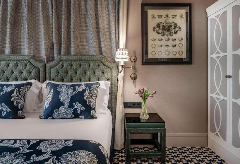 هتل NH Collection Colón Valencia