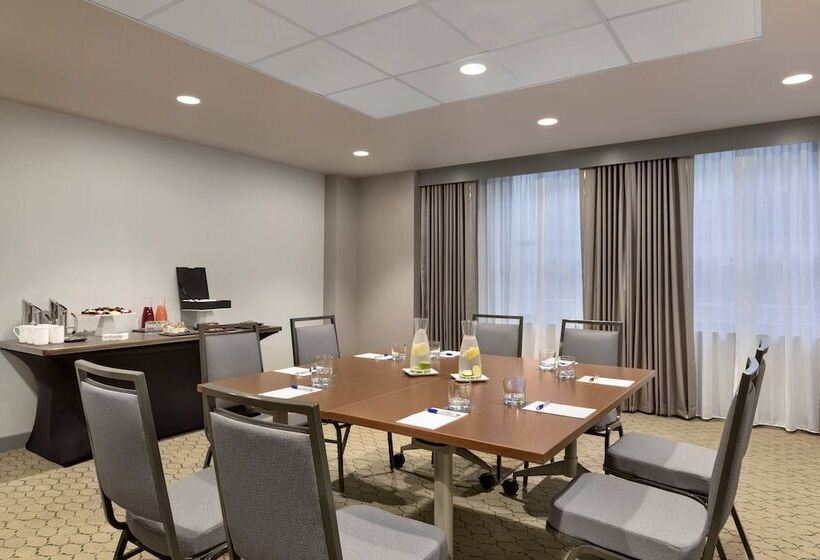 Отель Northland, Autograph Collection