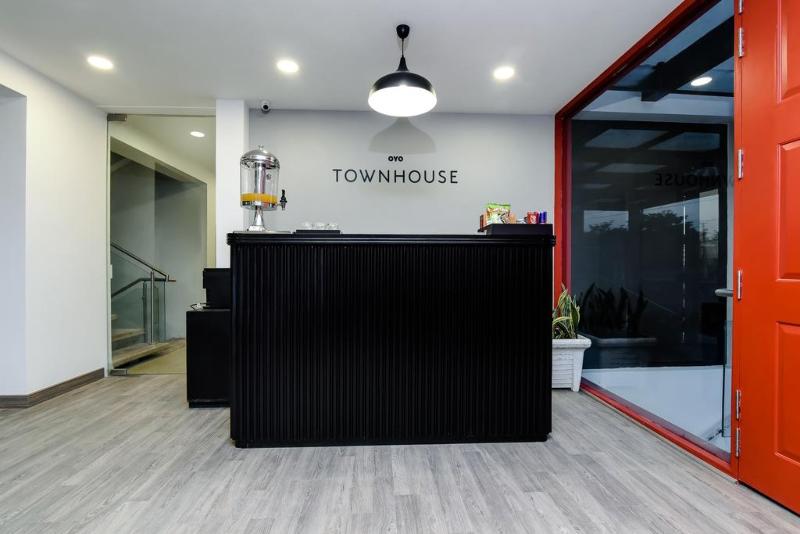 호텔 Oyo Townhouse 050 Mayfield Garden