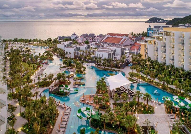 هتل Premier Residences Phu Quoc Emerald Bay Managed By Accor