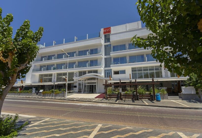 호텔 Protaras Plaza