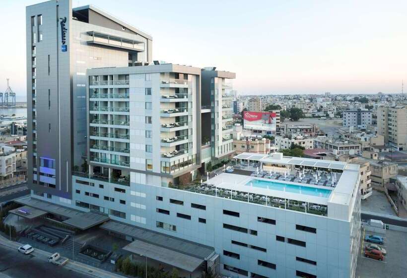 Radisson Blu Hotel, Larnaca