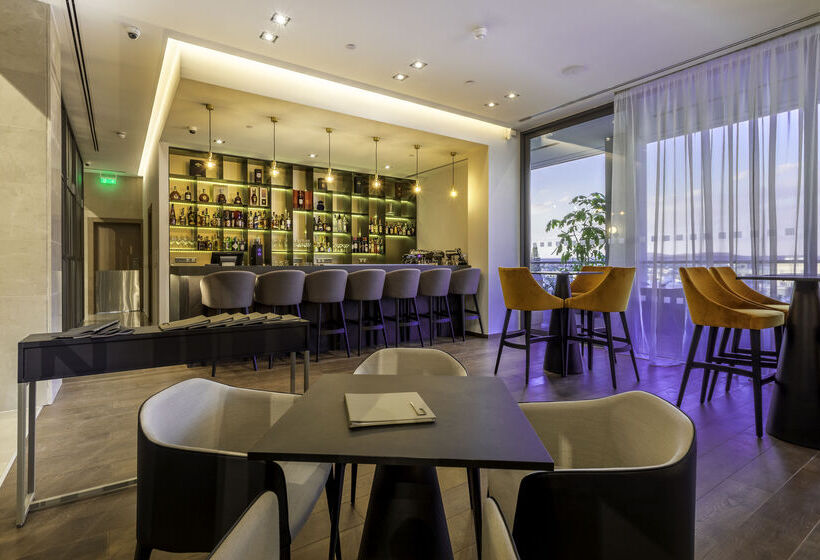 Radisson Blu Hotel, Larnaca