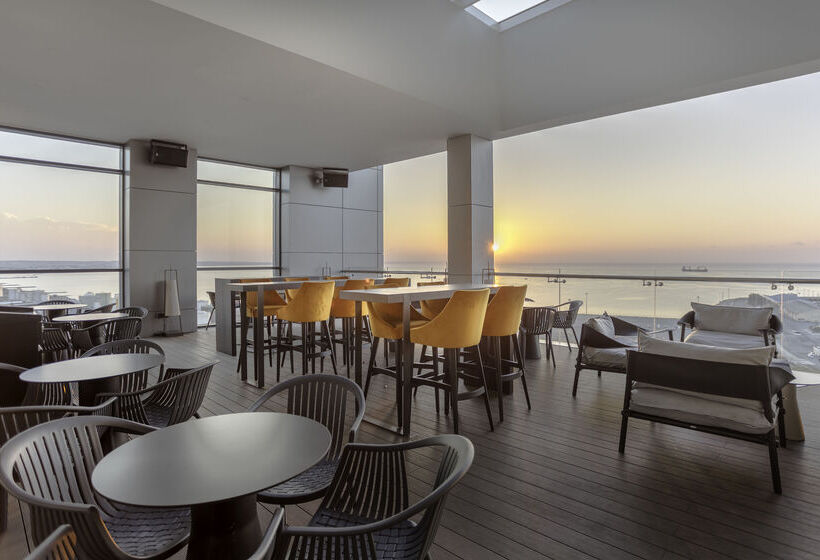 Radisson Blu Hotel, Larnaca