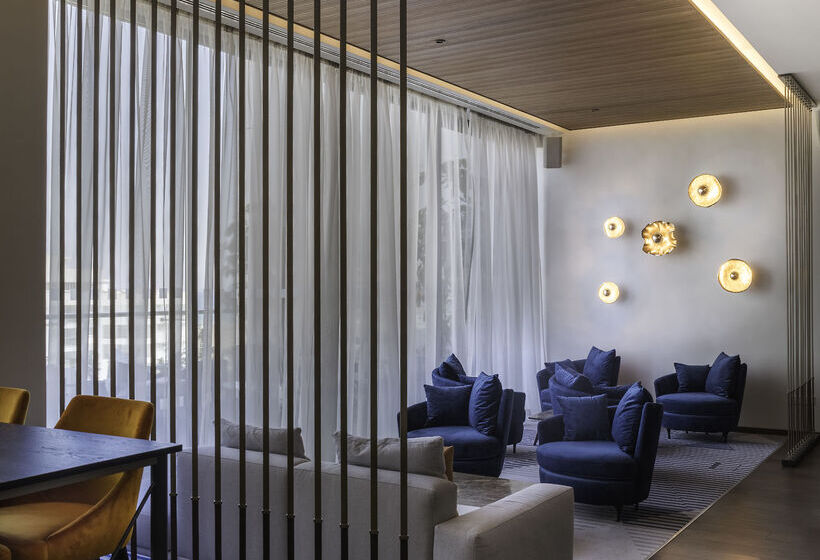 Radisson Blu Hotel, Larnaca