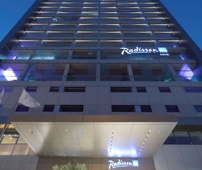 Radisson Blu Hotel, Larnaca