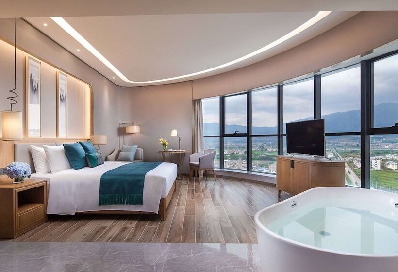 هتل Ramada Plaza Fuxian Lake