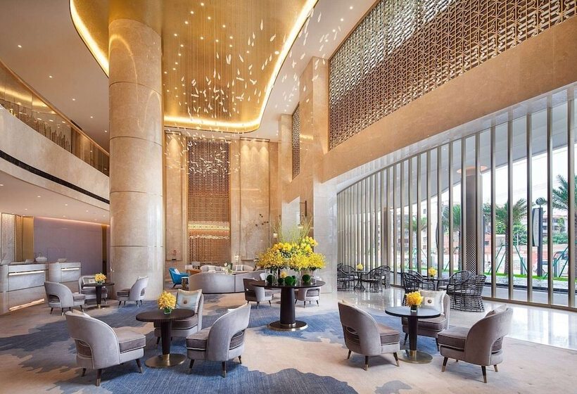 هتل Ramada Plaza Fuxian Lake