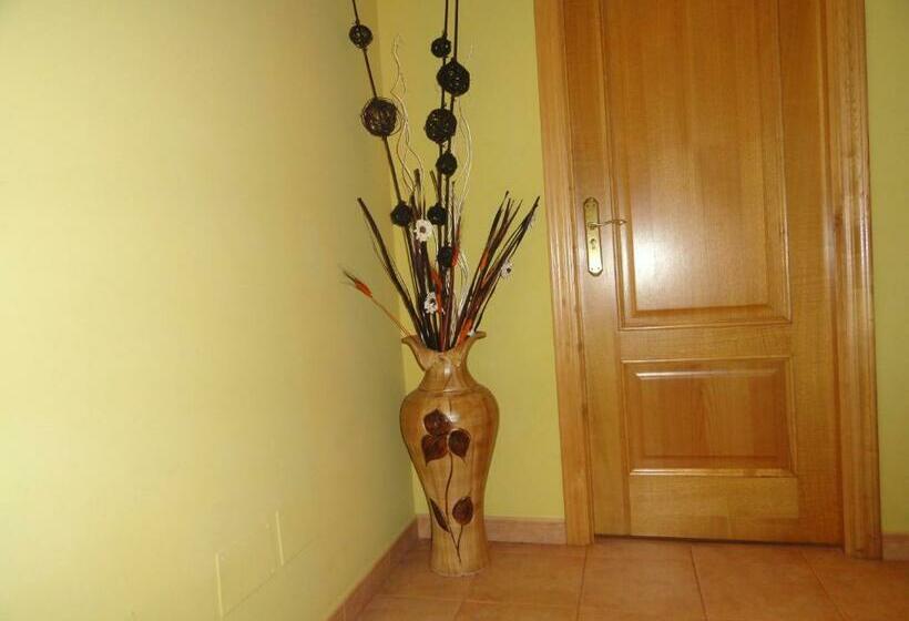 فندق Restaurante Casa Petronila