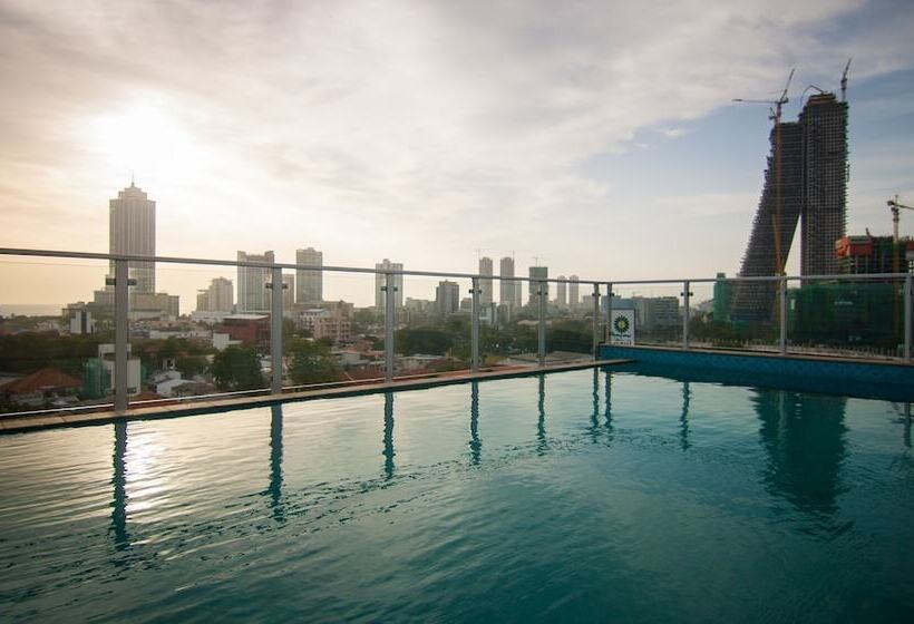 هتل Rococo Residence