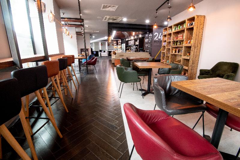 酒店 Roomzzz London Stratford